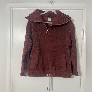 Varley half zip sweatshirt